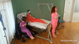 0157 - Aj Marion, Sandra Silvers, Lisa Harlotte, Vivienne Velvet, & Ruth Cassidy